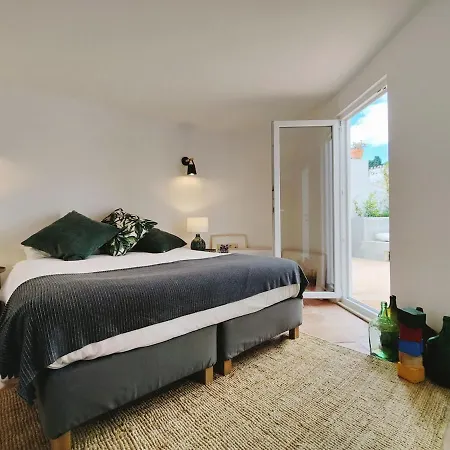 Villa For Families With Amazing River View Lissabon