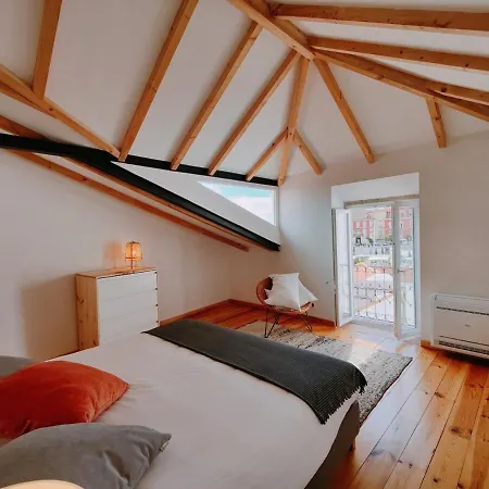 For Families With Amazing River View Vila *